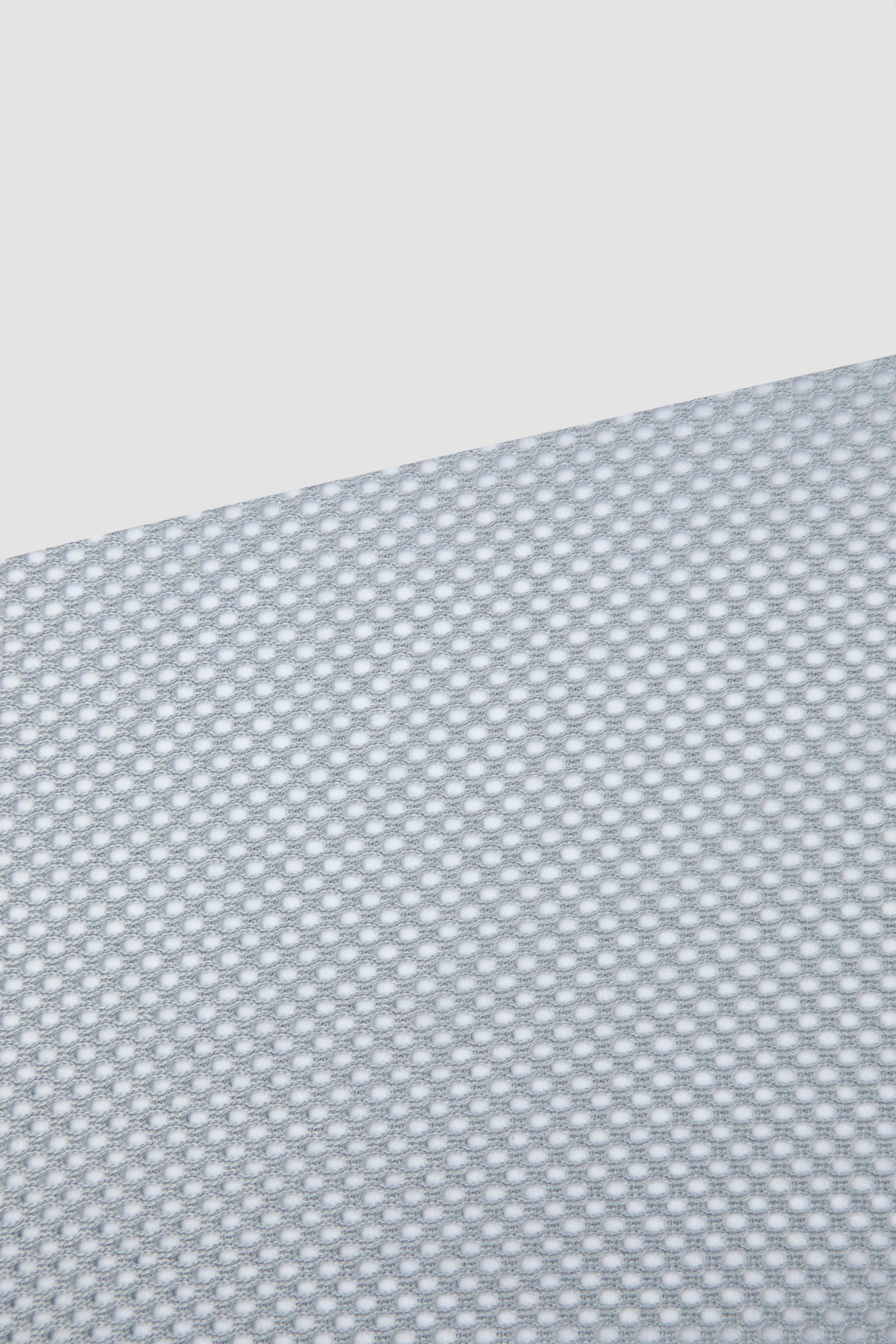 Close-up of HiDREAM Cat Bathing Bag mesh fabric, highlighting breathable and durable material for pet grooming.
