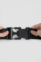HiDREAM Dog & Cat Car Safety Seat buckle close-up. Strong, easy-to-use safety buckle for pet restraint.