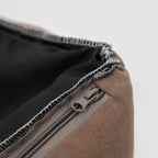 HiDREAM Four-Season Pet Bed zipper detail on inner lining. Removable cover for easy washing and long-lasting use.