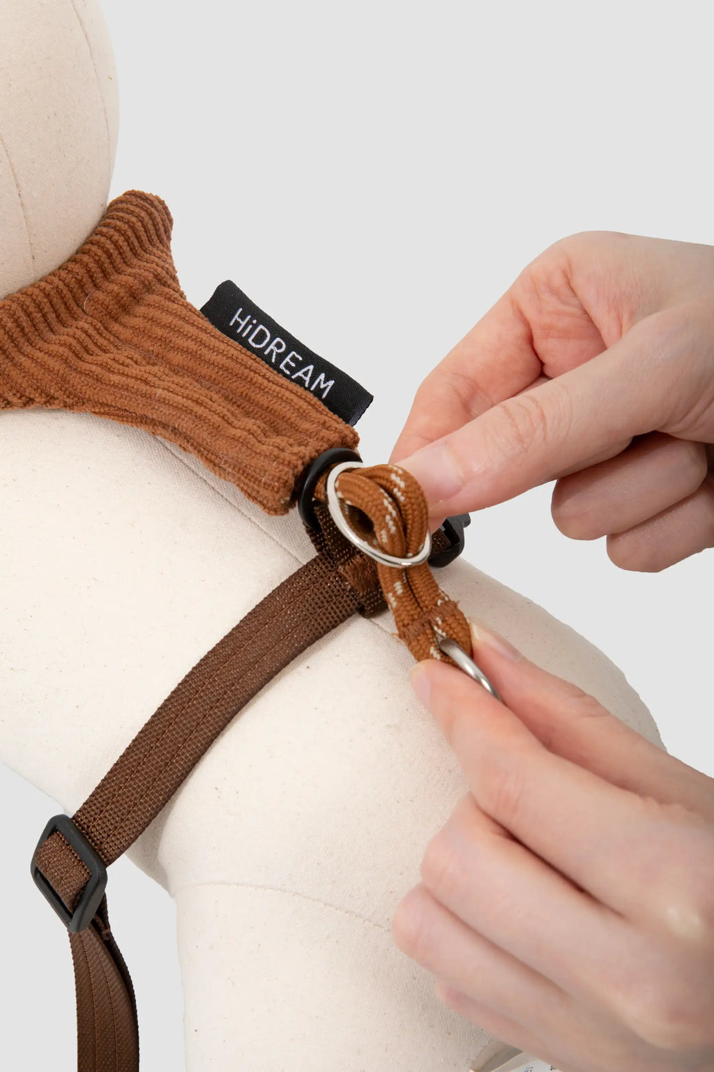 Corduroy Cat Harness & Leash Set – Escape-Proof, Hands-Free Walking