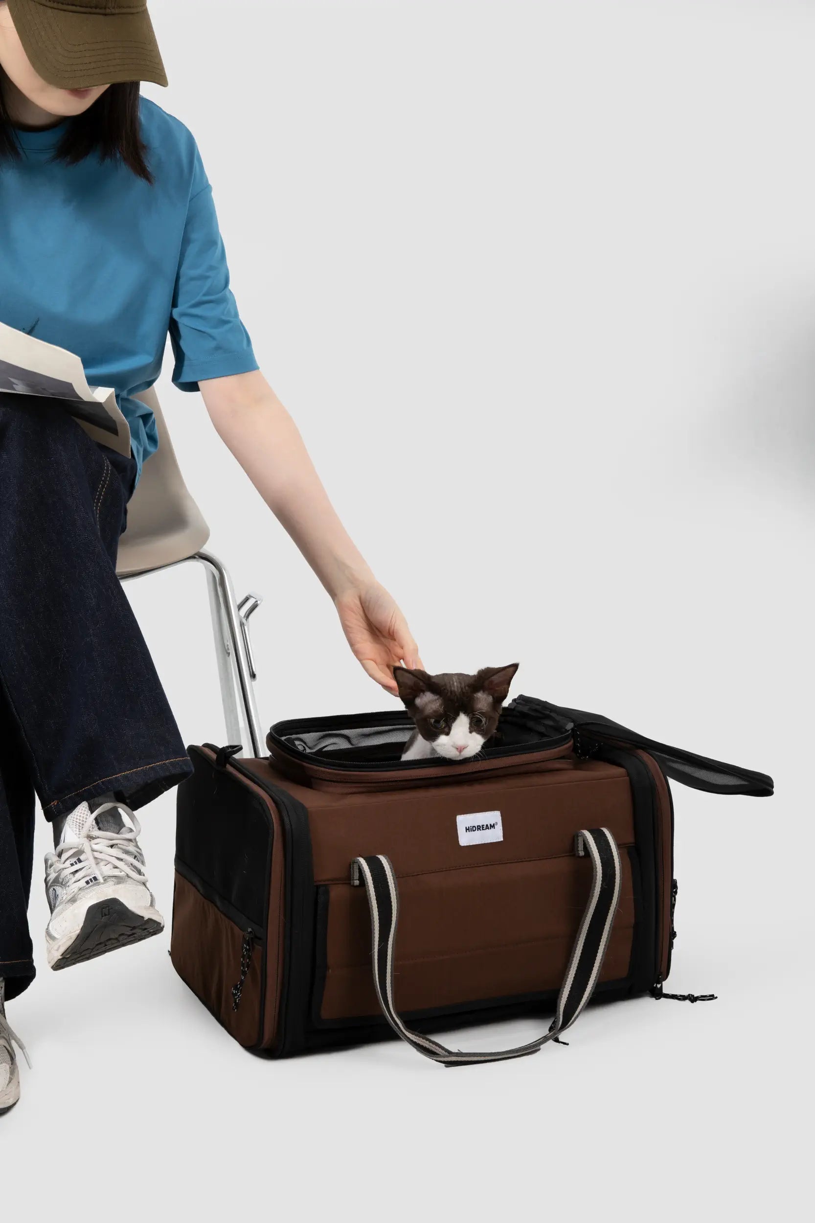 Expandable Cat Carrier for 2 Cats – Airline Approved Under-Seat Travel Bag