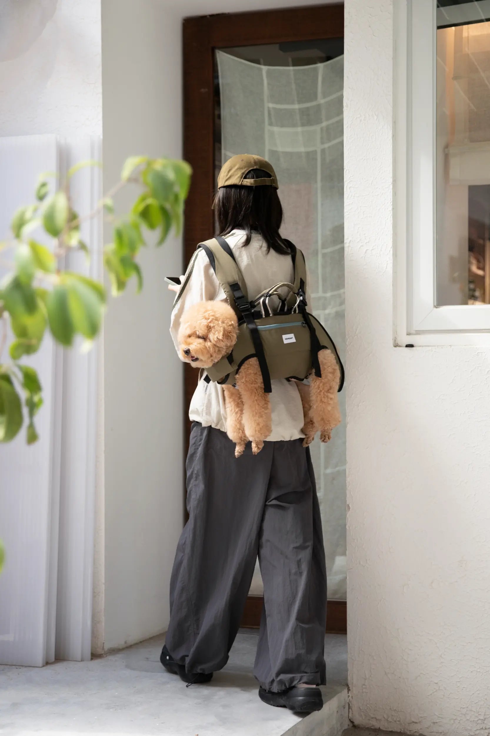 Spine-Friendly Dog Carrier Backpack – Horizontal, Legs-Out Design