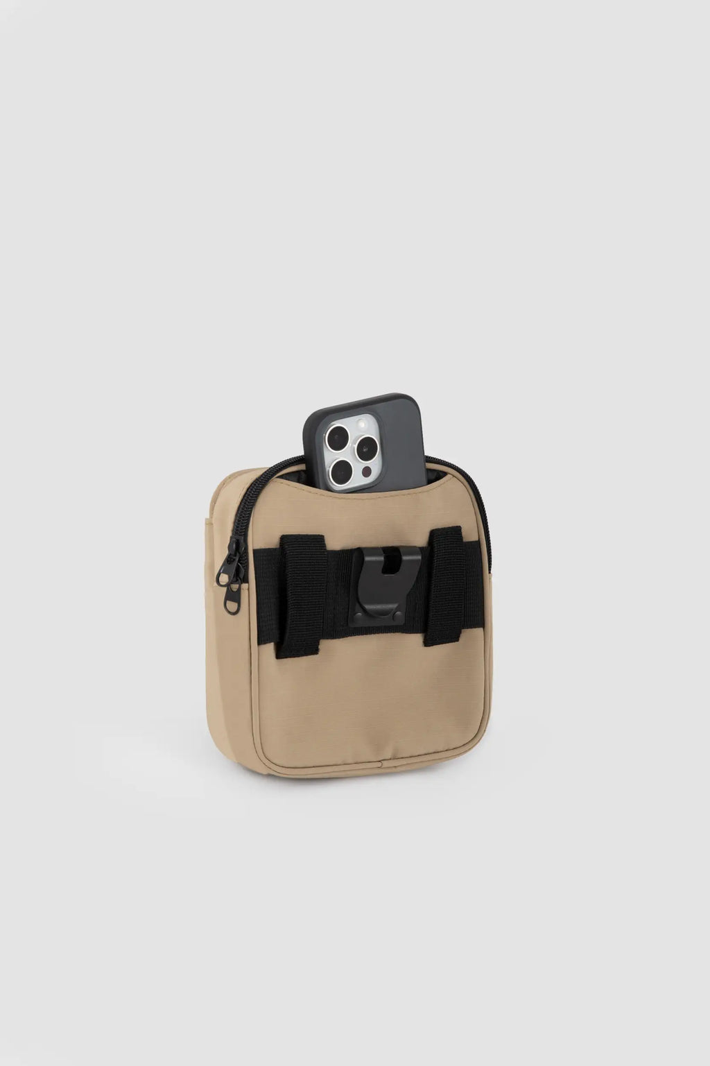 Rear phone pocket and belt clip on the Terracotta Brown dog treat pouch