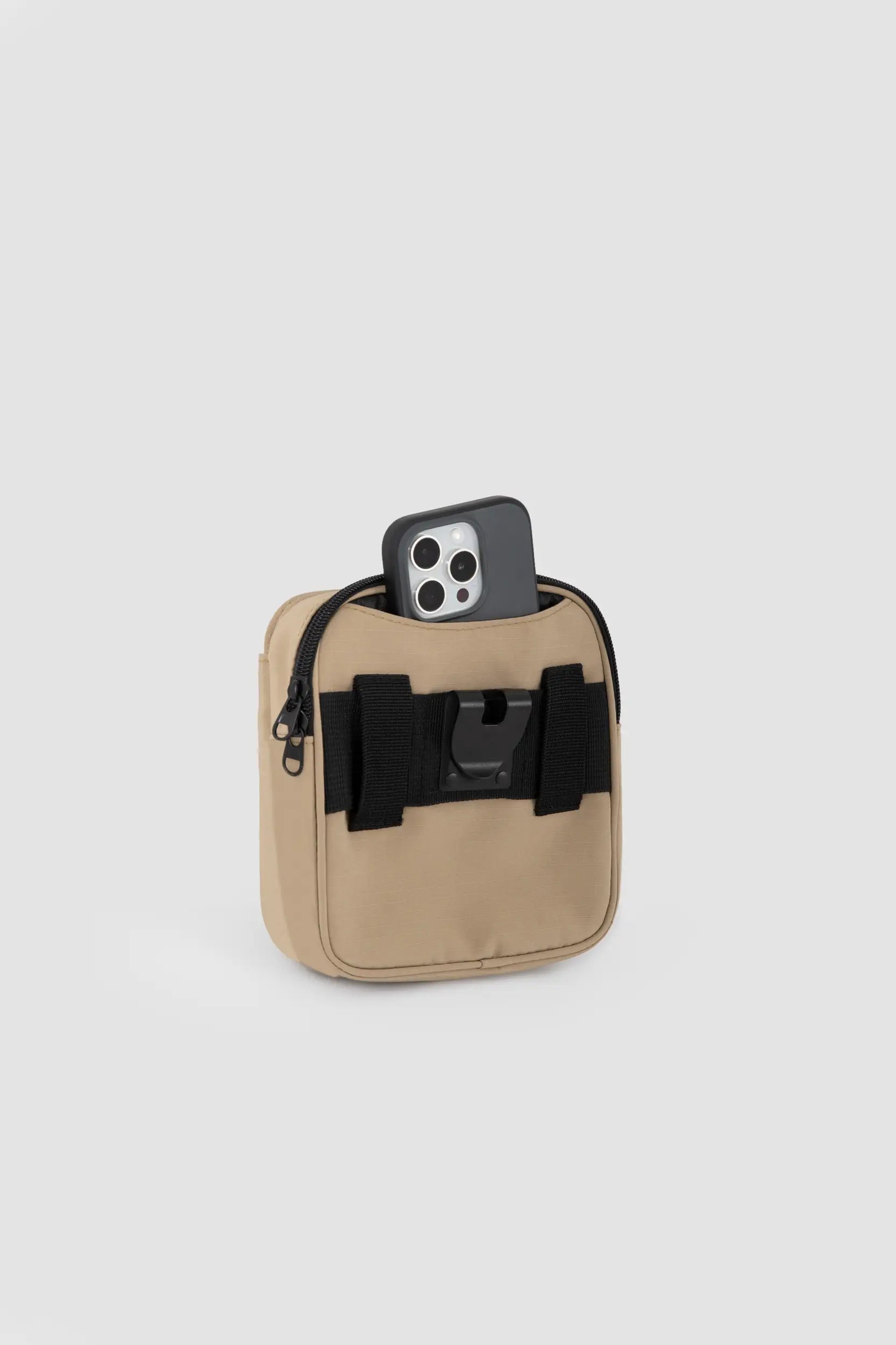 Rear phone pocket and belt clip on the Terracotta Brown dog treat pouch